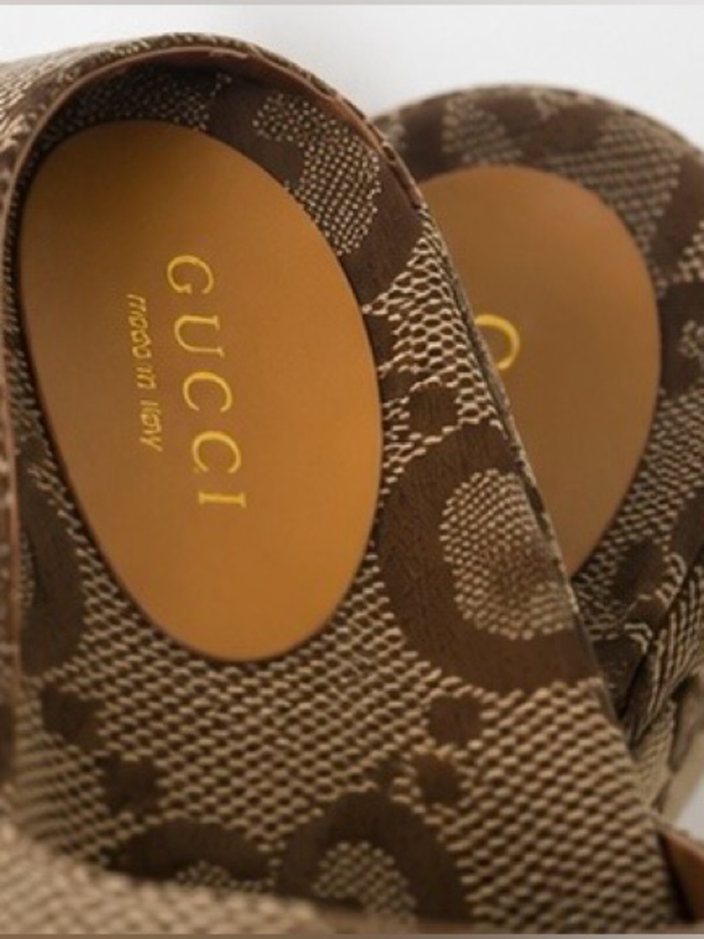 50% off!! Gucci Brown Beige GG Canvas Platform Slides Size 39 - Picture 5 of 8